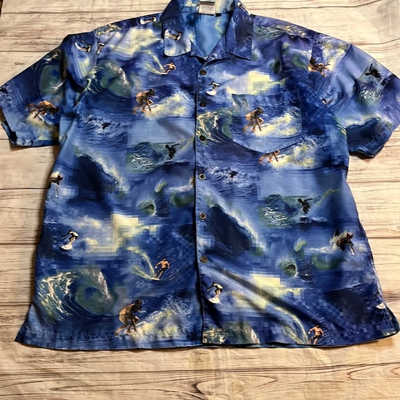 SIDEOUT Hawaiian Themed ButtonDown Shirt - Picture 1 of 13